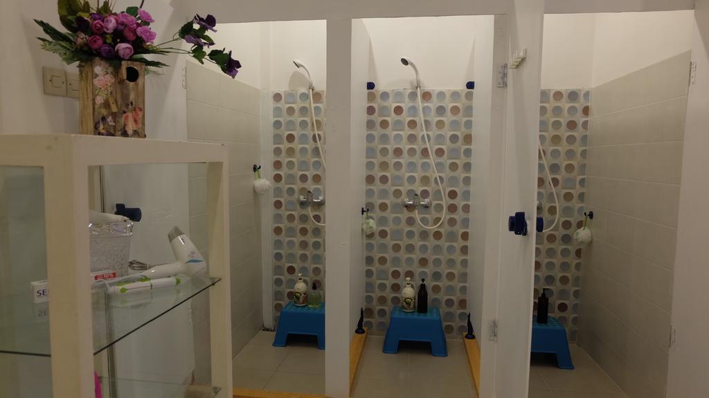 Butik Capsule Asrama